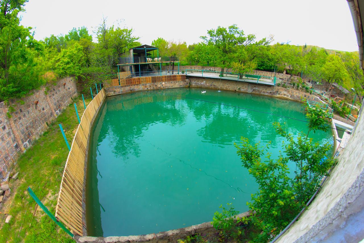 Hotel Amiran'S Lake Tiflis Exterior foto