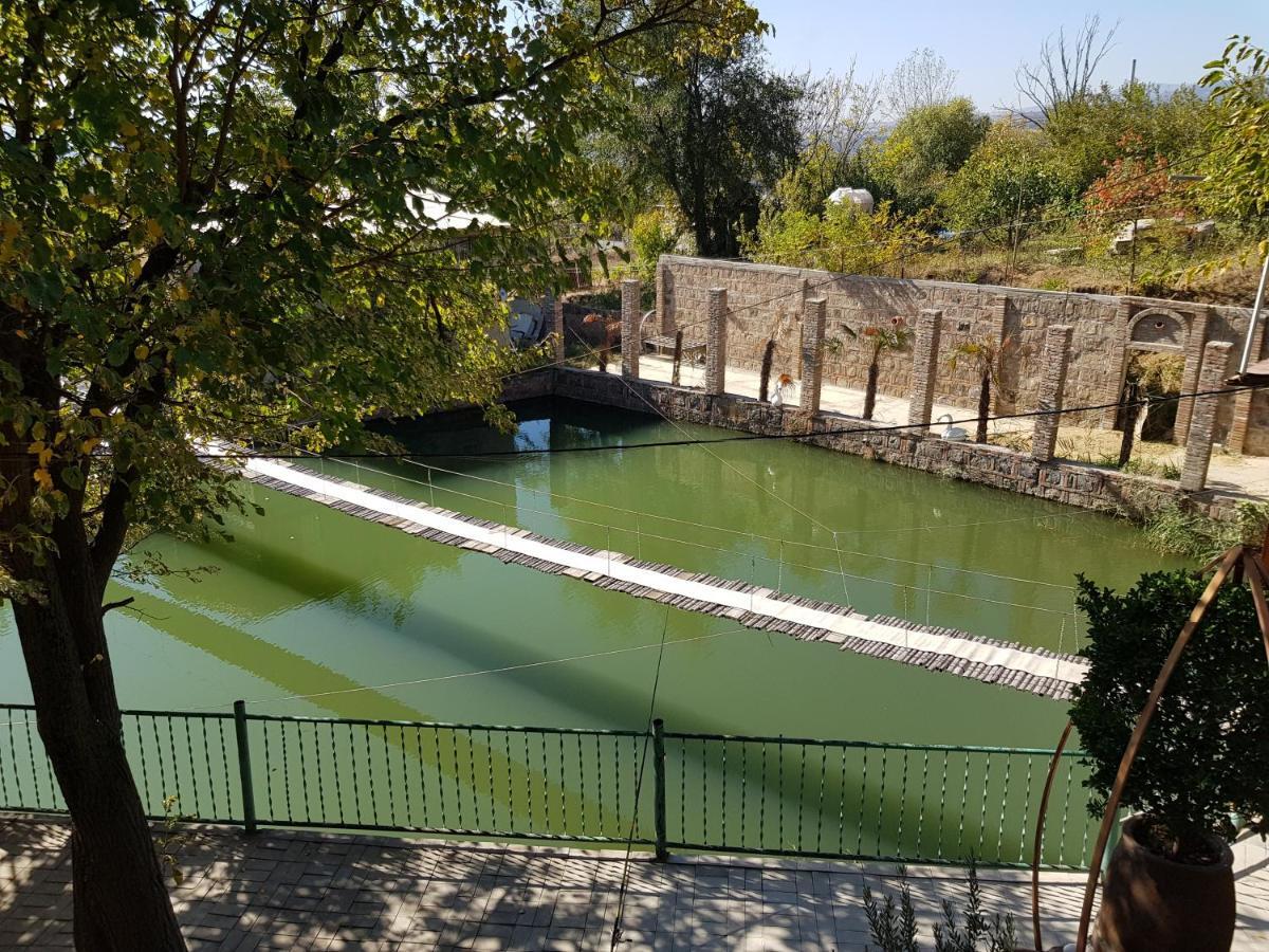 Hotel Amiran'S Lake Tiflis Exterior foto