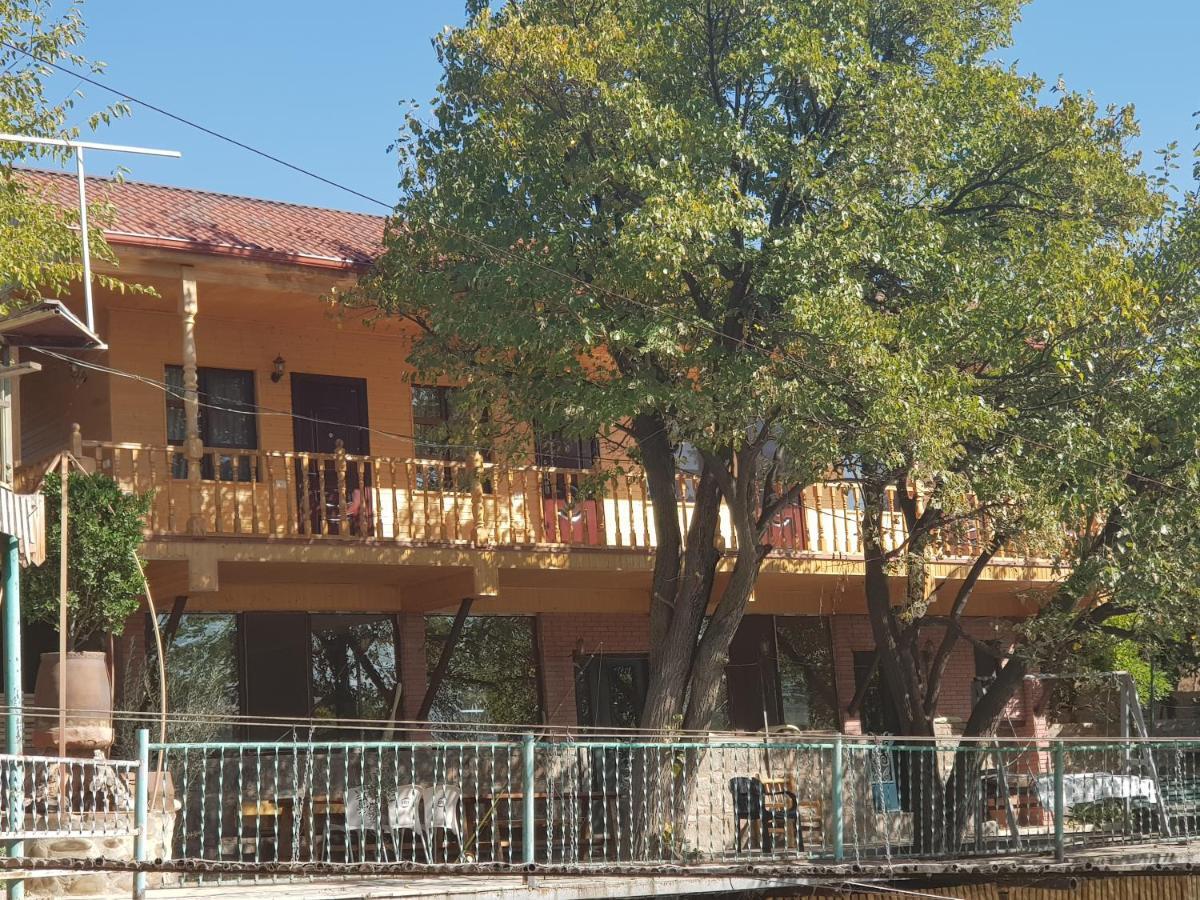 Hotel Amiran'S Lake Tiflis Exterior foto